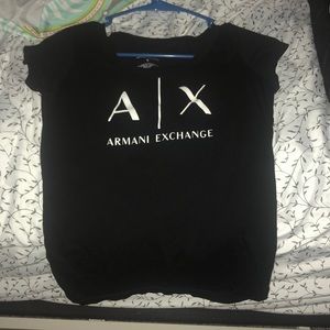 A women U neck tee